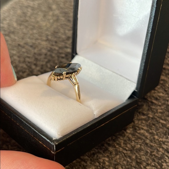 10K gold hematite ring - Picture 4 of 5